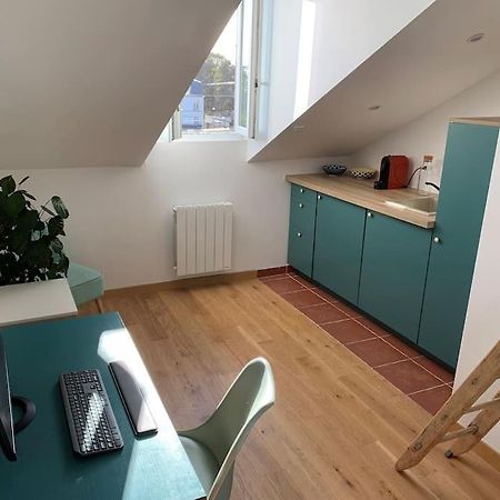 Charmant Studio A Proximite De La Gare Rer A Chatou Exterior photo